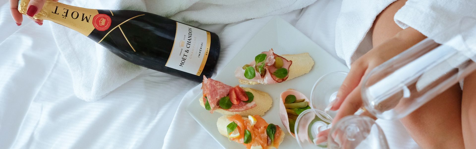 OSLAVY, PÁRTY A ROZLUČKY SE SVOBODOU